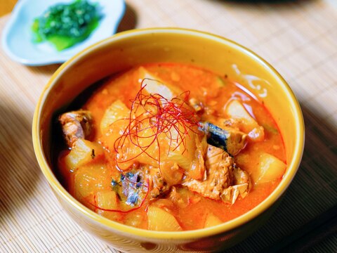さばのみそ煮缶と大根のコチュジャン煮